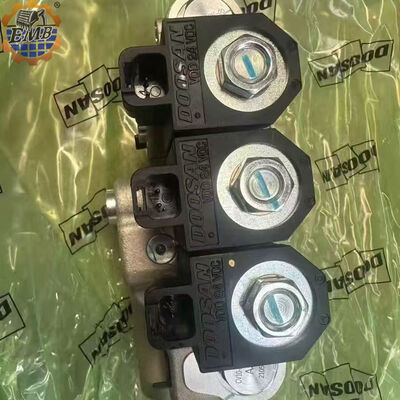 410135-01306 DX215-9C パイロットソレノイドバルブ グループ 41013501306 掘削機の部品
